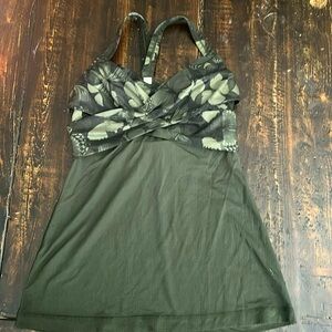 Size 6 lululemon racer back top- green